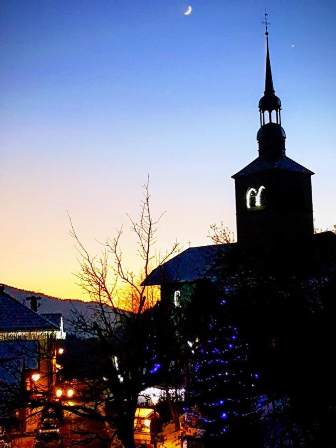 فندق Saint-Nicolas-la-Chapelle في  Chalet La Source المظهر الخارجي الصورة
