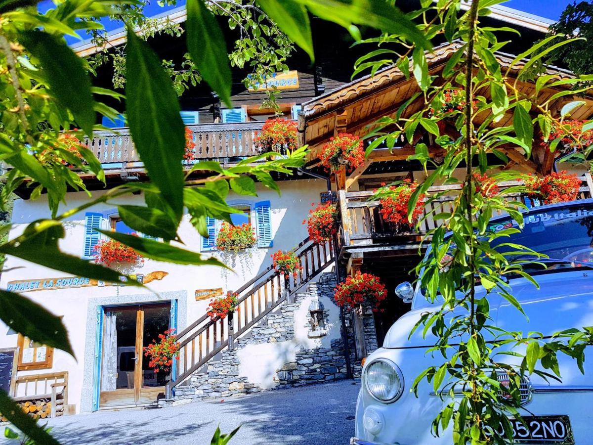 فندق Saint-Nicolas-la-Chapelle في  Chalet La Source المظهر الخارجي الصورة