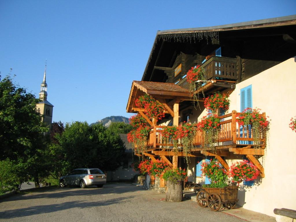 فندق Saint-Nicolas-la-Chapelle في  Chalet La Source المظهر الخارجي الصورة