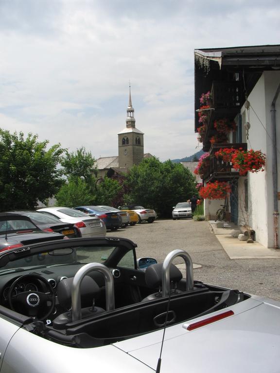 فندق Saint-Nicolas-la-Chapelle في  Chalet La Source المظهر الخارجي الصورة