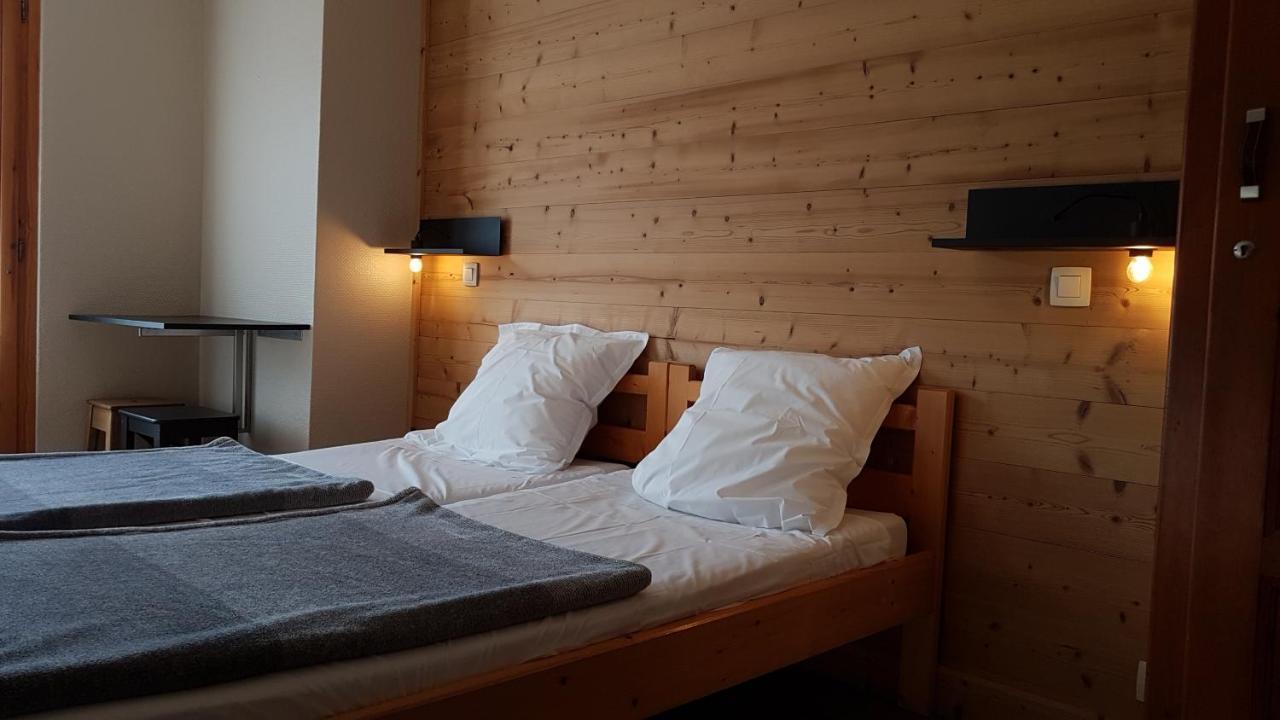 فندق Saint-Nicolas-la-Chapelle في  Chalet La Source المظهر الخارجي الصورة